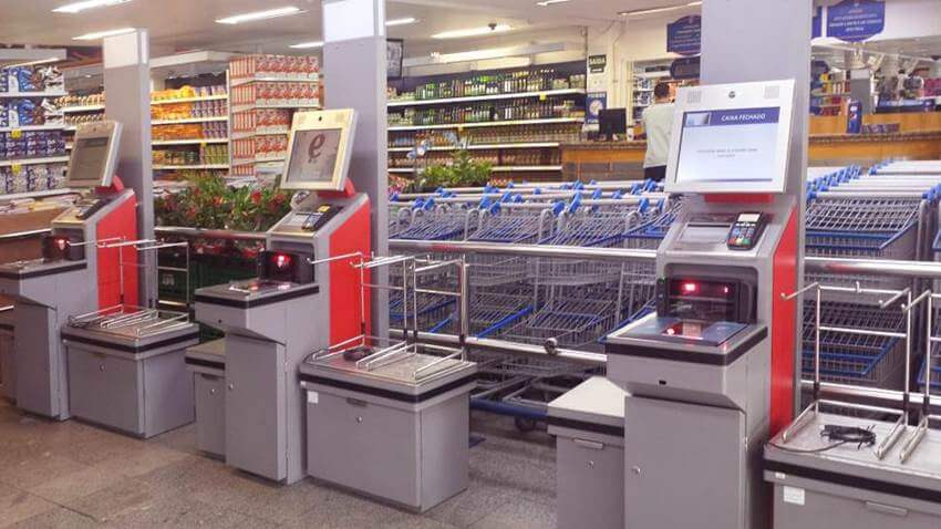 Benefícios do self-checkout conquistam supermercados